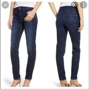 NWT Caslon Sage Straight Leg Dark Wash Jeans Size P24